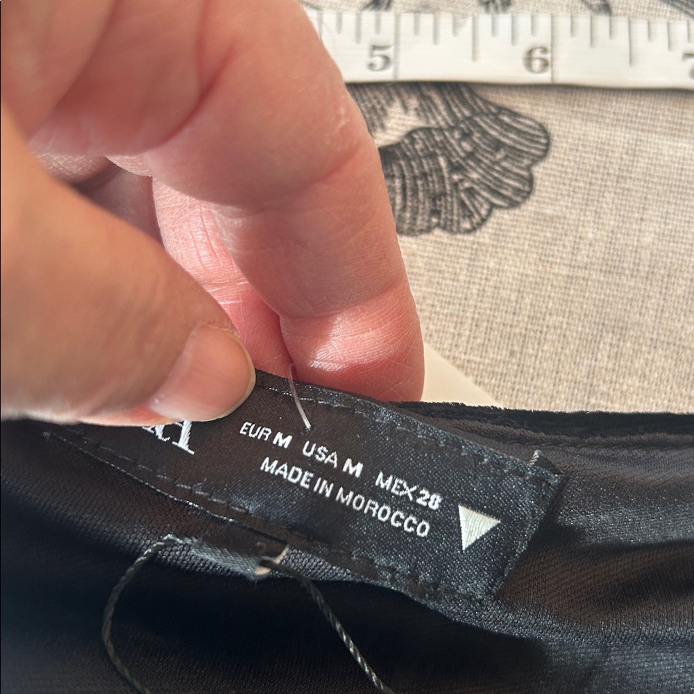 ZARA Black Velour Button Halter Neck Top/Vest size medium - Picture 8 of 8